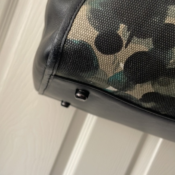 Coach Gotham Duffle Bag Camo Canvas Green Blue - Picture 10 of 16